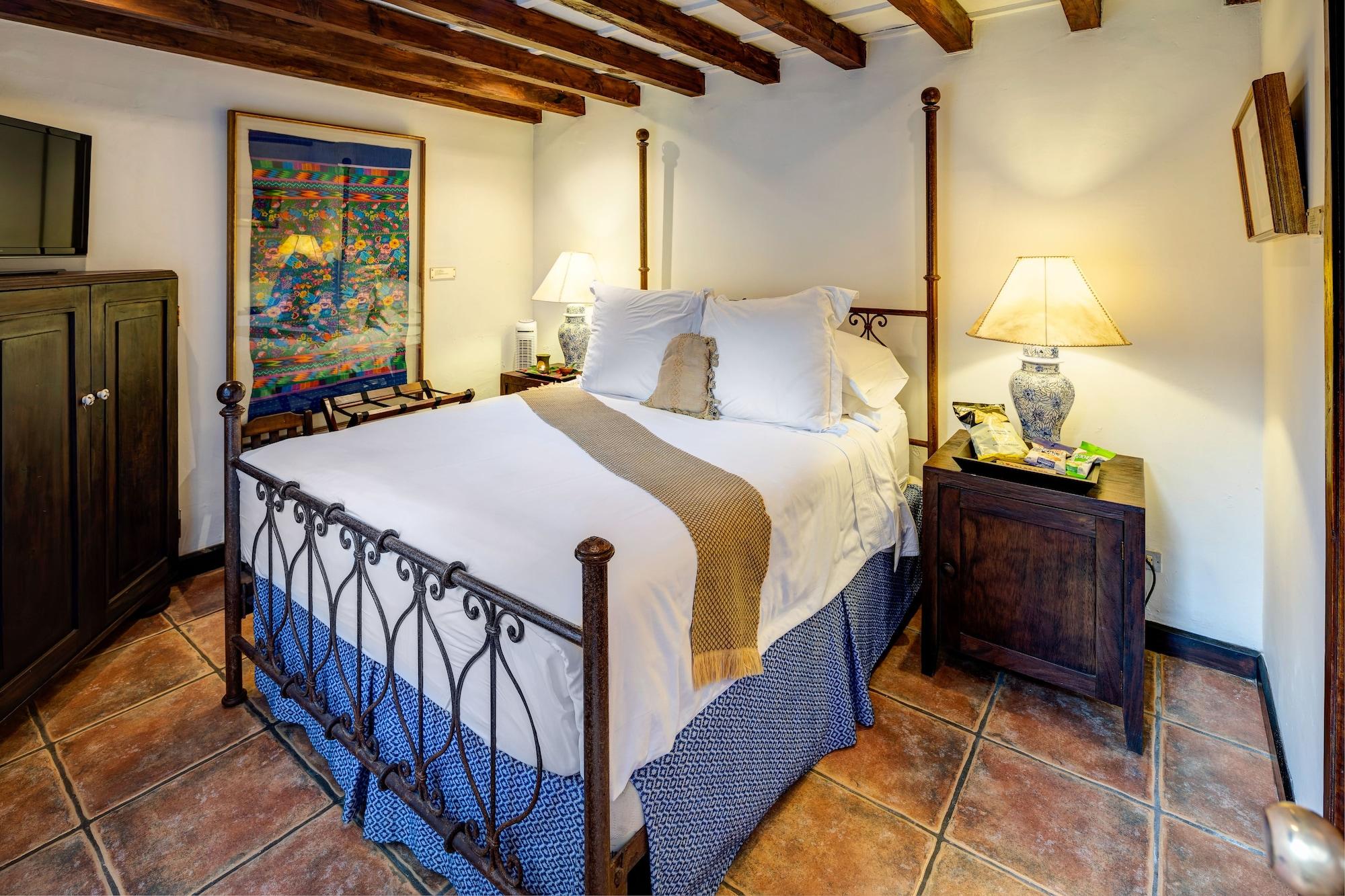 Casa Encantada By Porta Hotel